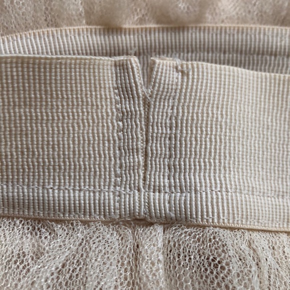 Cream Colored Light and Airy Skirt - Picture 4 of 4